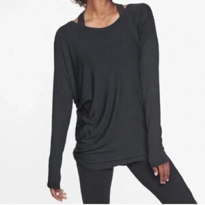 Athleta Threadlight Asymmetrical Relaxed Tee Medium Black Long Sleeve‎ T Shirt